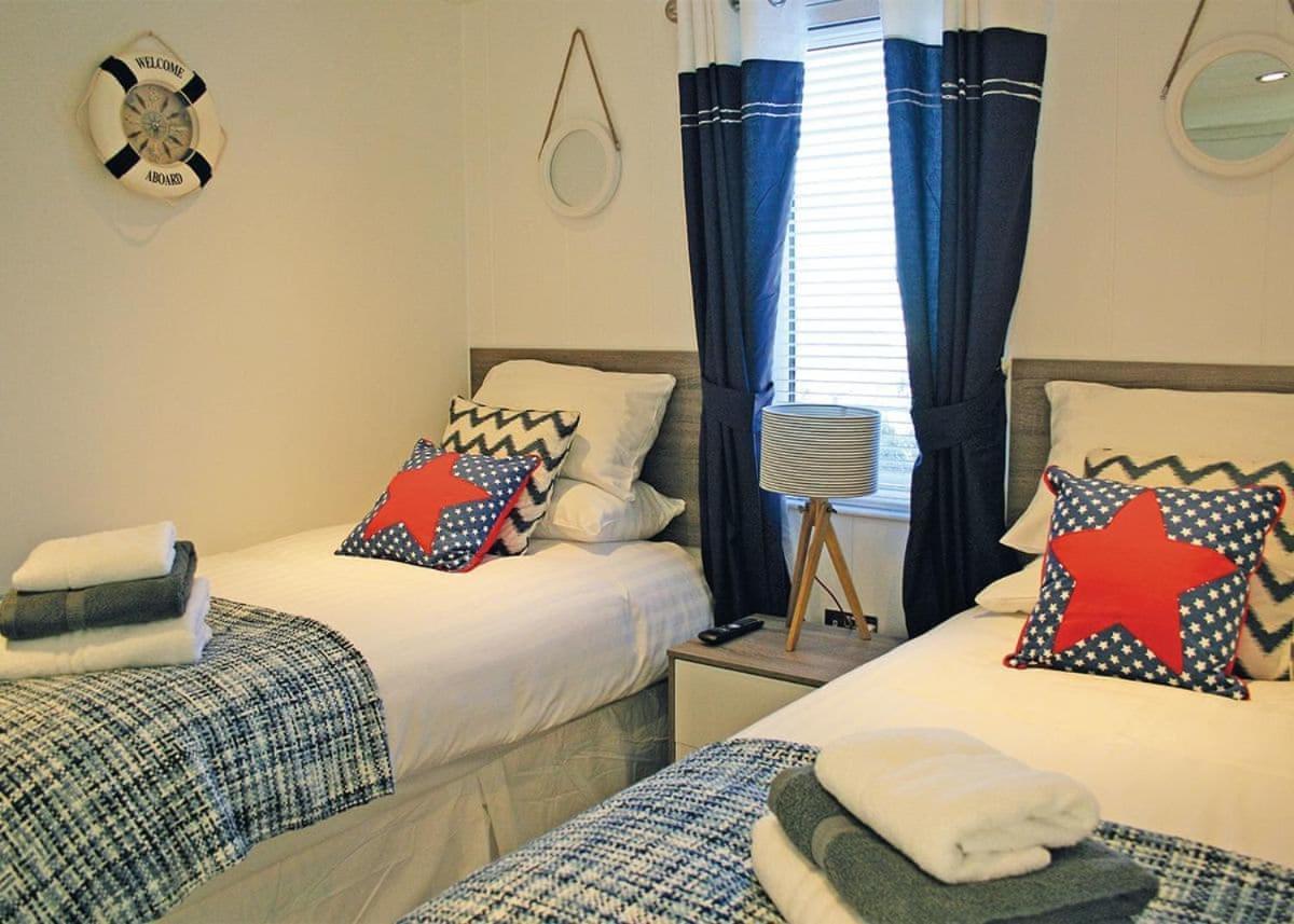 Llanllawer Fishguard Bay Resort מראה חיצוני תמונה