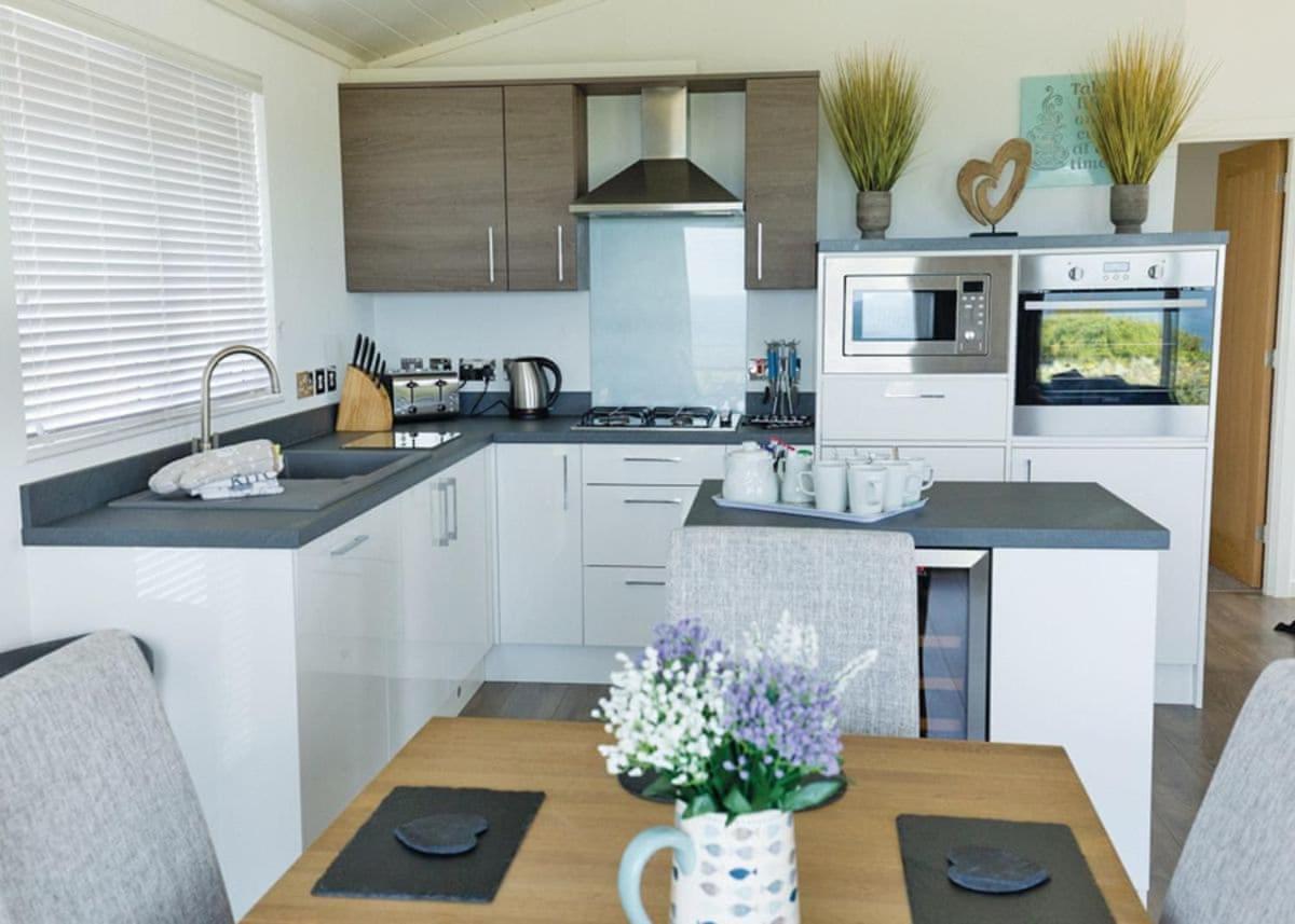 Llanllawer Fishguard Bay Resort מראה חיצוני תמונה