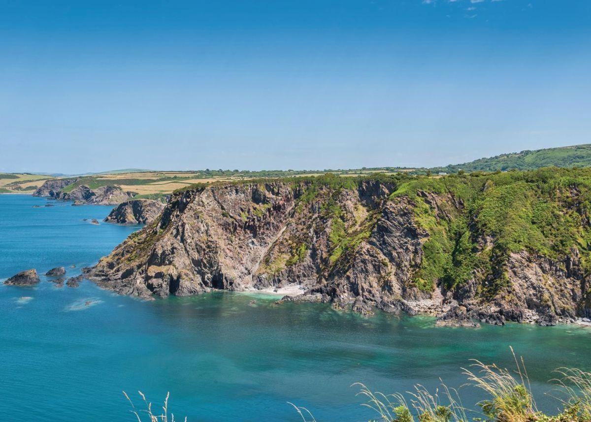 Llanllawer Fishguard Bay Resort מראה חיצוני תמונה